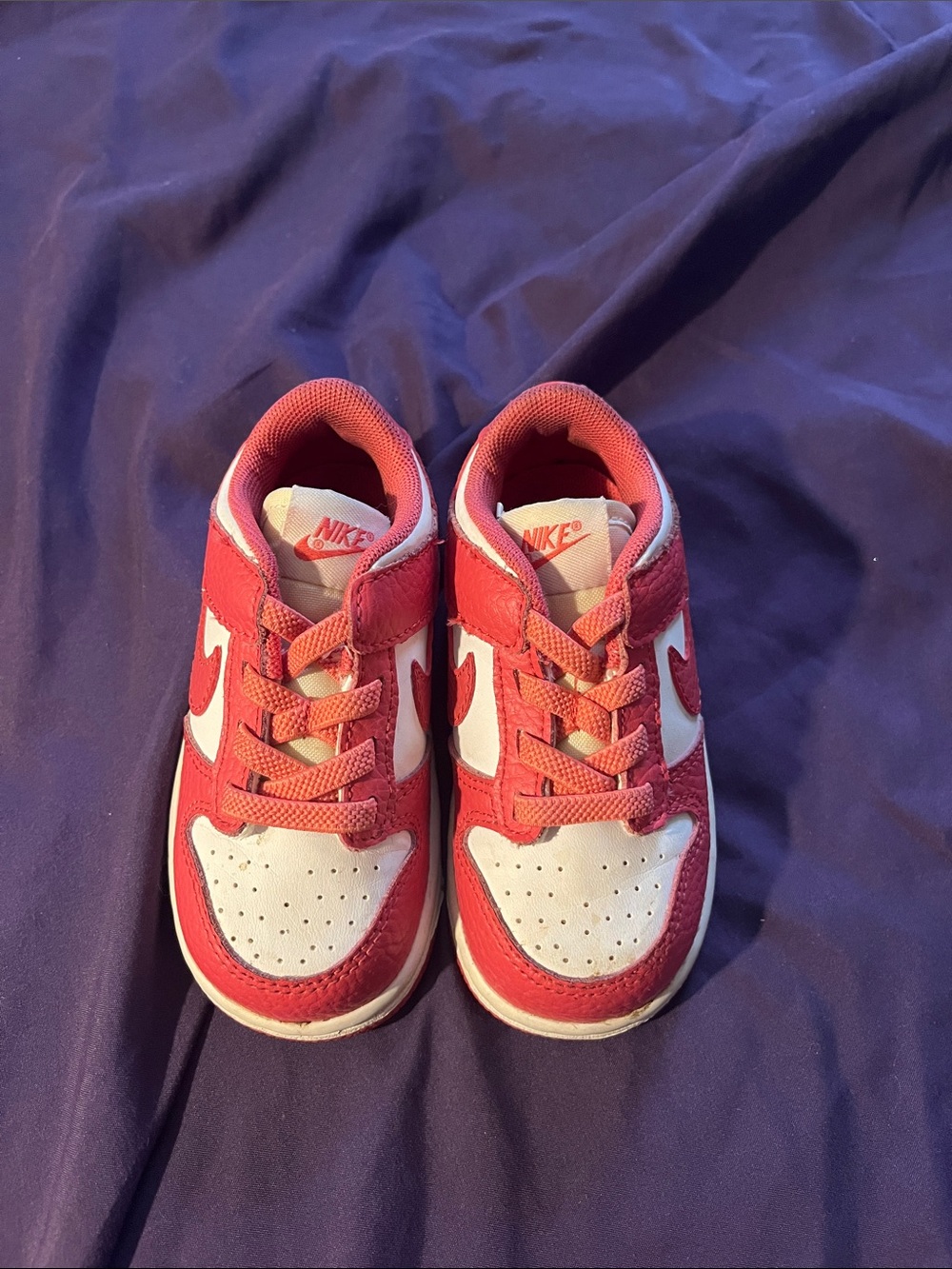 Nike Kids Red and White Low-Top Sneakers